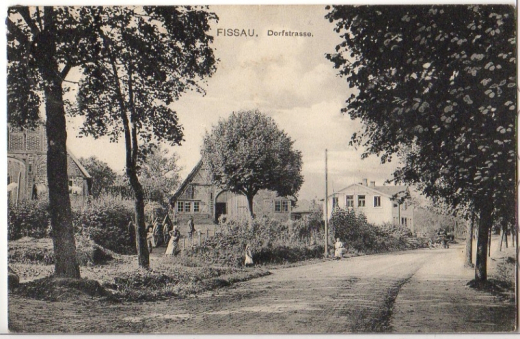 ALTE ANSICHTSKARTE/ POSTKARTE - FISSAU - DORFSTRASSE