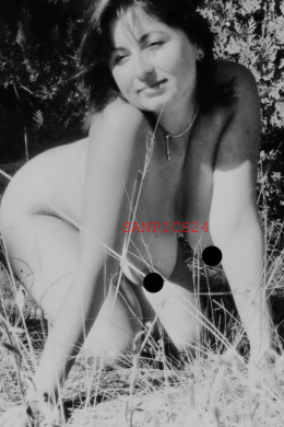 PHOTO - EROTIC - 10/17 - BEAUTIFUL NAKED BBW WOMAN IN NATURE #117