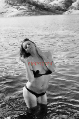PHOTO - EROTIC - 3/6 - BEAUTIFUL NAKED WOMAN IN THE NATURE #169