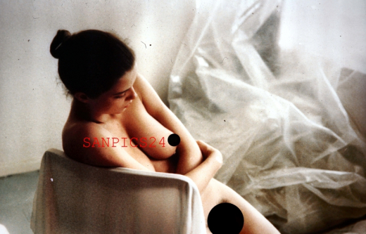 PHOTO - 3/15 PORTRAIT OF NAKED MODEL #7