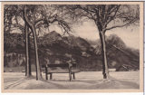 ALTE ANSICHTSKARTE/ POSTKARTE - GARMISCH-PARTENKIRCHEN - AM WEG ZUM SPORTPLATZ GEGEN WETTERSTEIN