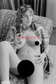 PHOTO - EROTIC - 2/7 - BEAUTIFUL NAKED PISTOL WOMAN HOUSEWIFE IN #104