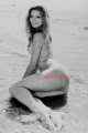 PHOTO - EROTIC - 2/3 - BEAUTIFUL NAKED WOMAN ON THE BEACH #305