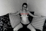 PHOTO - EROTIC - 3/6 - BEAUTIFUL YOUNG NAKED WOMAN IN POSE #395