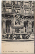 ALTE ANSICHTSKARTE/ POSTKARTE - HAMBURG - RATHAUS-BRUNNEN (HYGIEIA-BRUNNEN) IM EHRENHOFE DES RATHAUSES