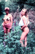 PHOTO - EROTIC - 1/4 - PORTRAIT OF TWO BEAUTIFUL NAKED MODEL #73