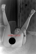 PHOTO - EROTIC - 4/4 - PORTRAIT OF BEAUTIFUL NAKED MODEL #99