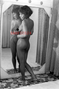 PHOTO - EROTIC - 2/5 NAKED BLACK MAGIC WOMAN IN POSE/ PEOPLE OF COLOR #105