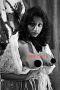 PHOTO - 11/22 NAKED BLACK MAGIC WOMAN IN POSE/ PEOPLE OF COLOR #1