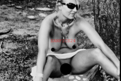PHOTO - EROTIC - PRETTY NAKED WOMAN IN NATURE #192